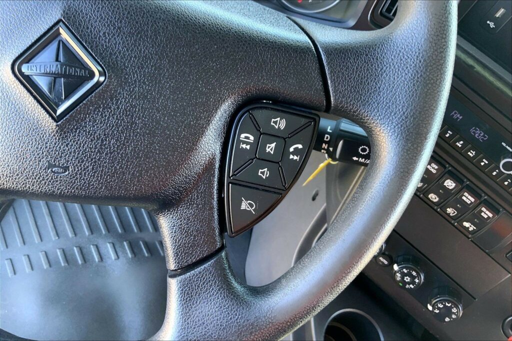 2022 INT LT625 6×4 Day Cab