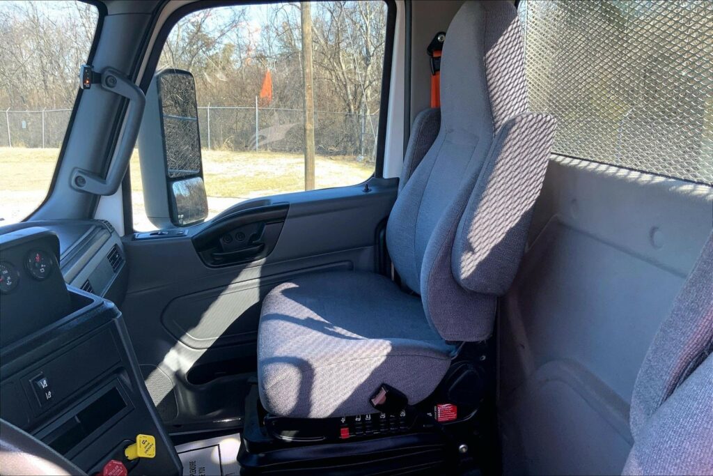 2022 INT LT625 6×4 Day Cab