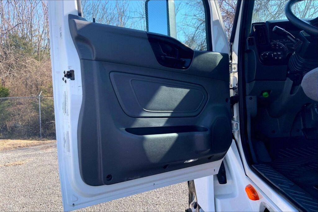 2022 INT LT625 6×4 Day Cab