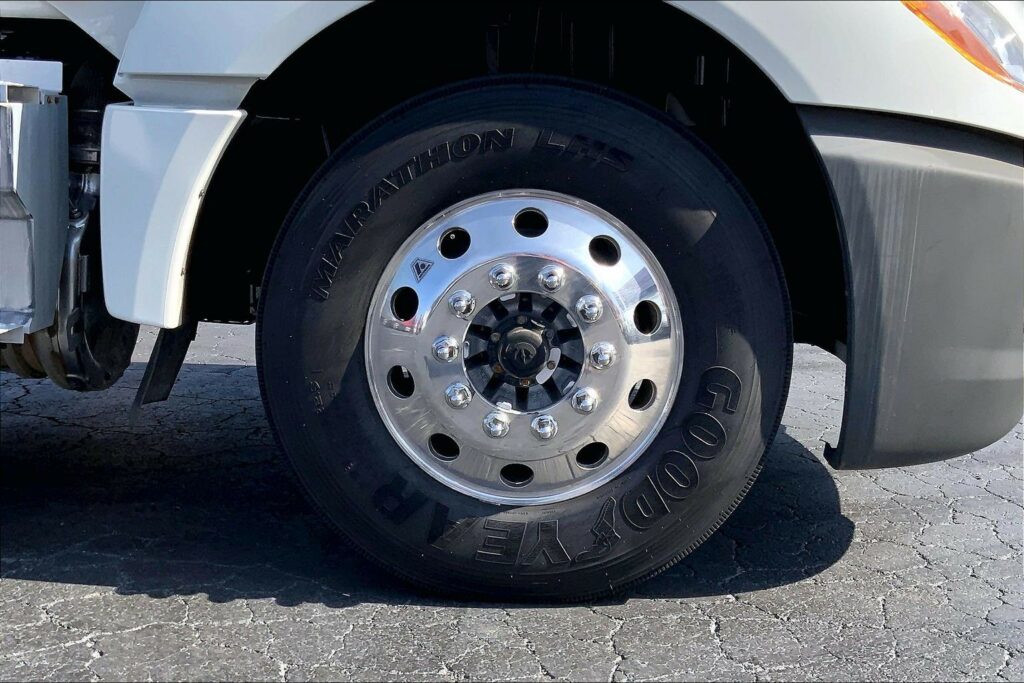 2020 INT LT625 6×4 Day Cab