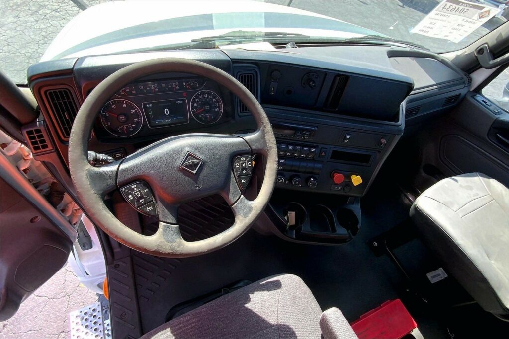 2020 INT LT625 6×4 Day Cab