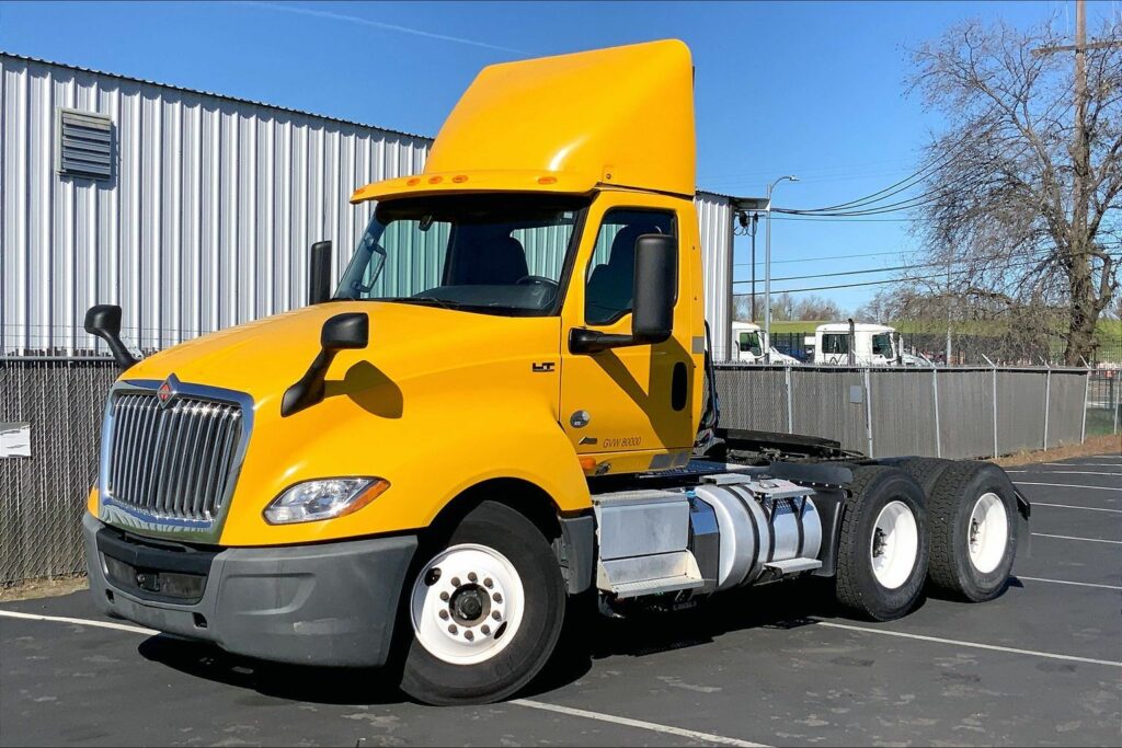 2019 INT LT625 6×4 Day Cab