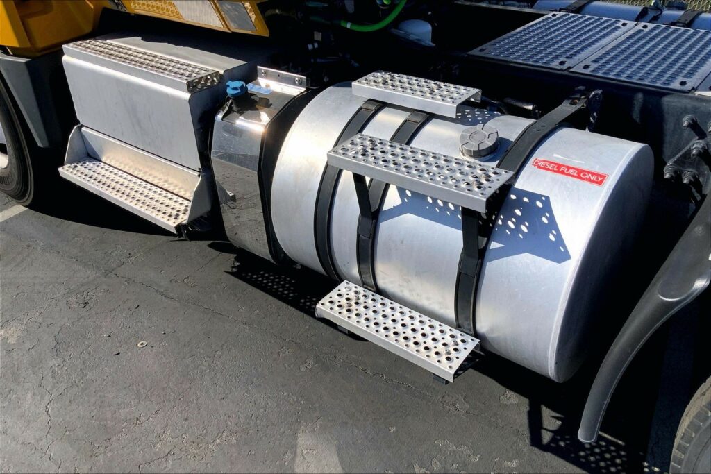 2019 INT LT625 6×4 Day Cab