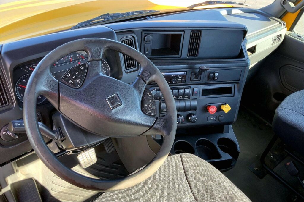 2019 INT LT625 6×4 Day Cab