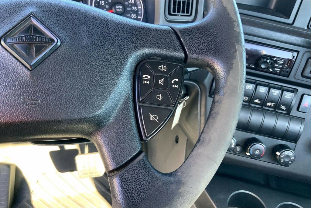 2019 INT LT625 6×4 Day Cab