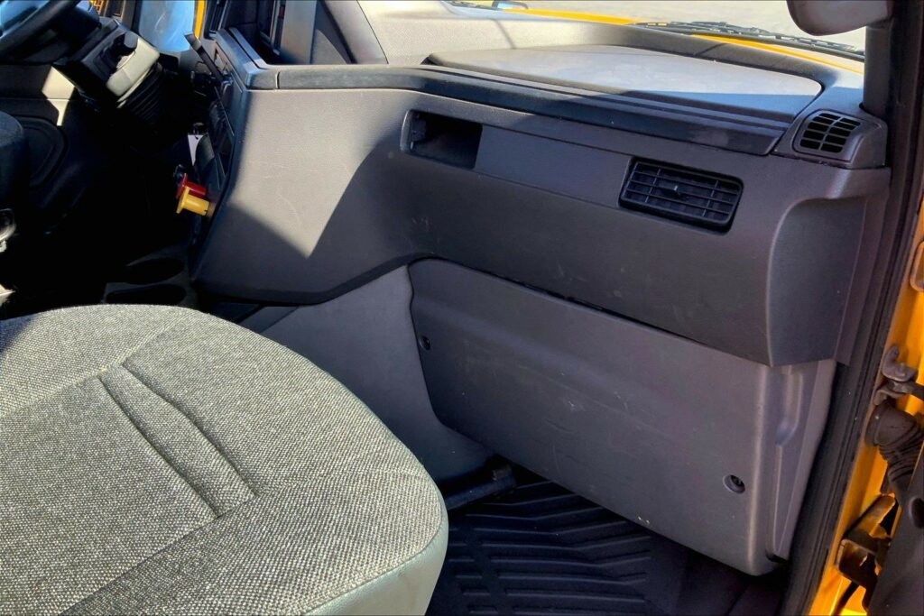 2019 INT LT625 6×4 Day Cab