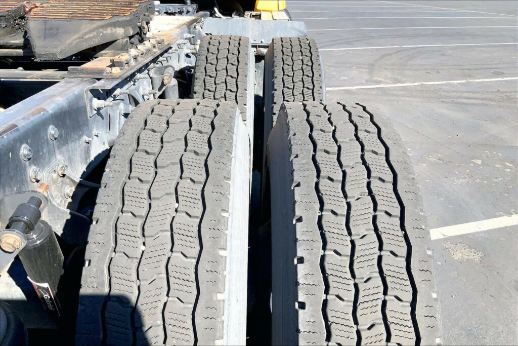 2019 INT LT625 6×4 Day Cab