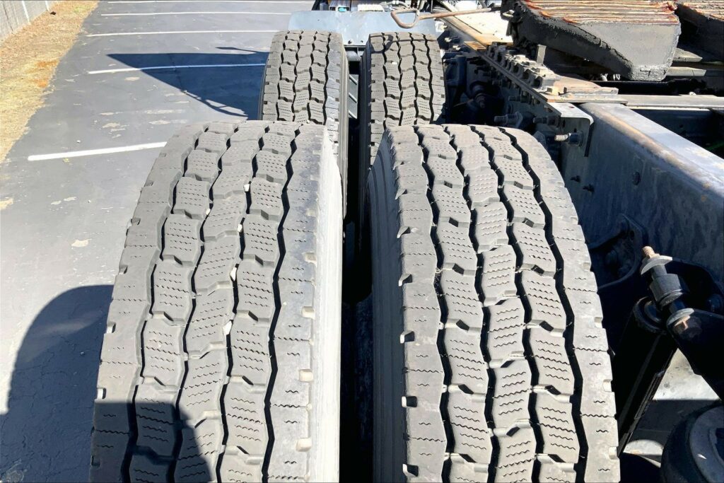 2019 INT LT625 6×4 Day Cab