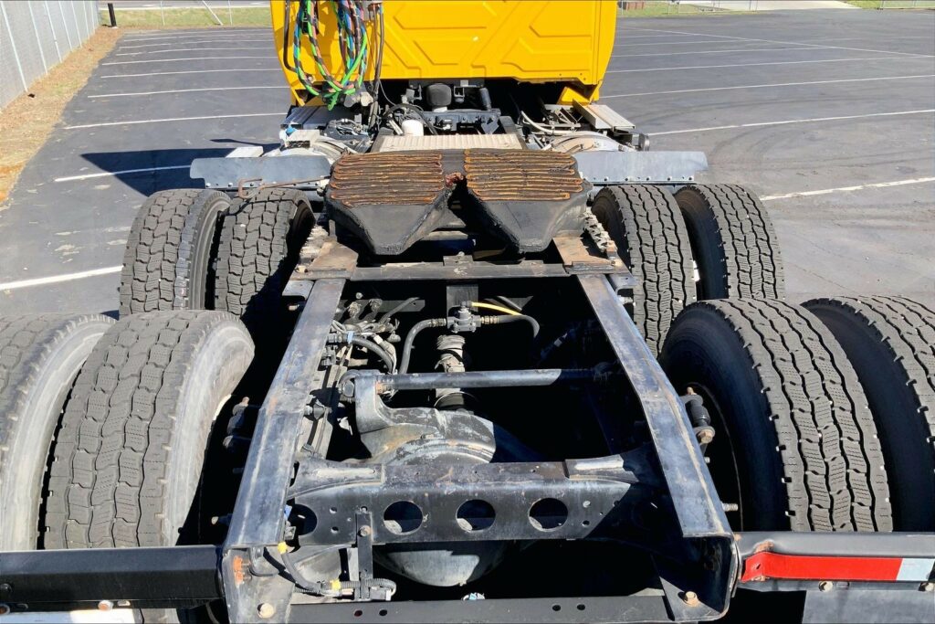 2019 INT LT625 6×4 Day Cab