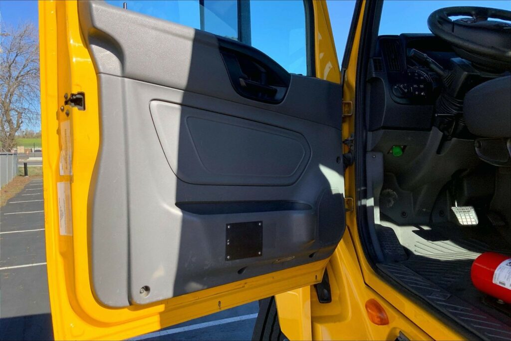2019 INT LT625 6×4 Day Cab