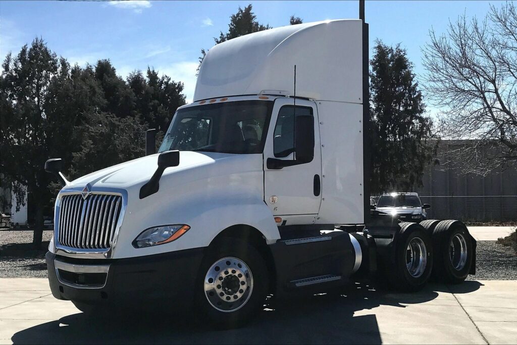 2021 CUM LT625 6×4 Day Cab