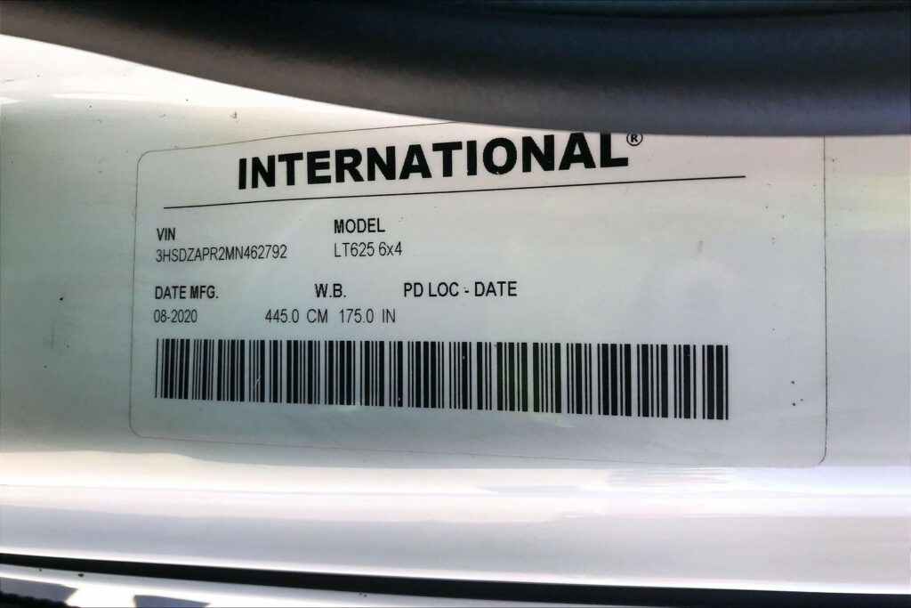 2021 CUM LT625 6×4 Day Cab