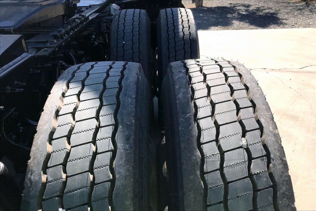 2021 CUM LT625 6×4 Day Cab