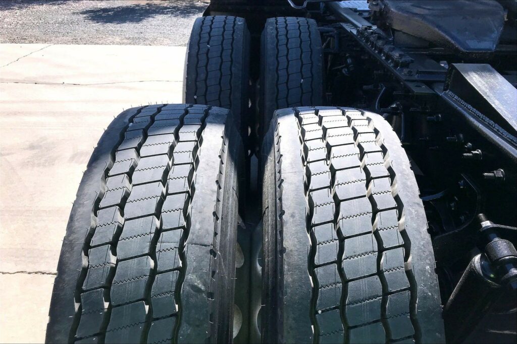 2021 CUM LT625 6×4 Day Cab