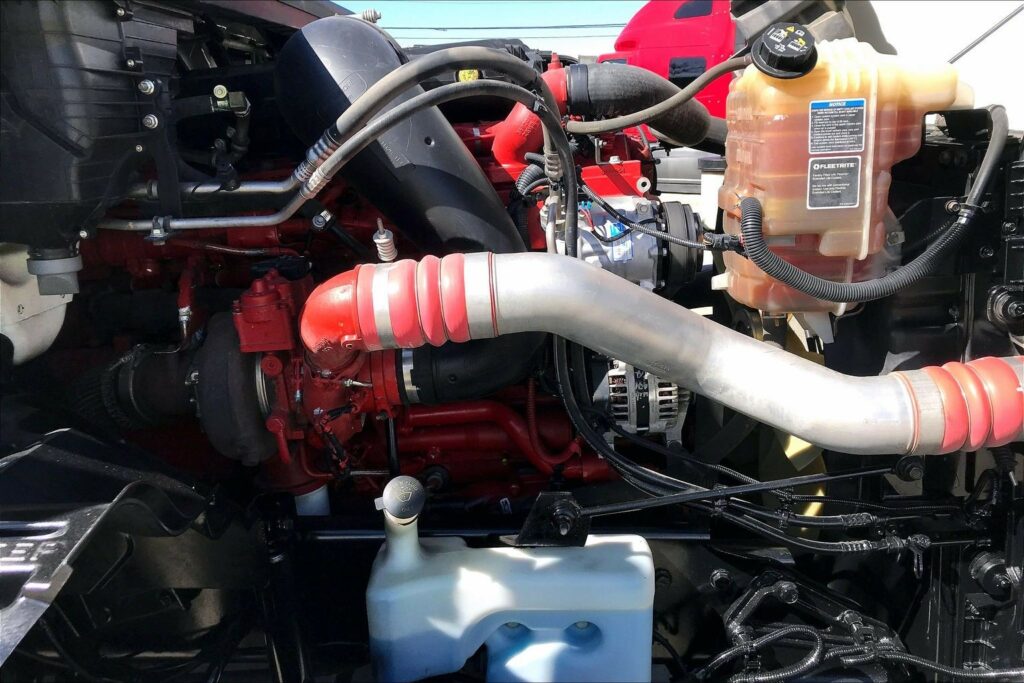 2021 CUM LT625 6×4 Day Cab