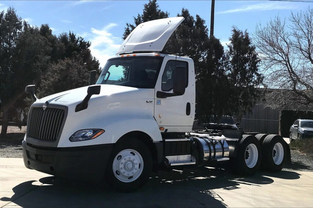 2021 CUM LT625 6×4 Day Cab