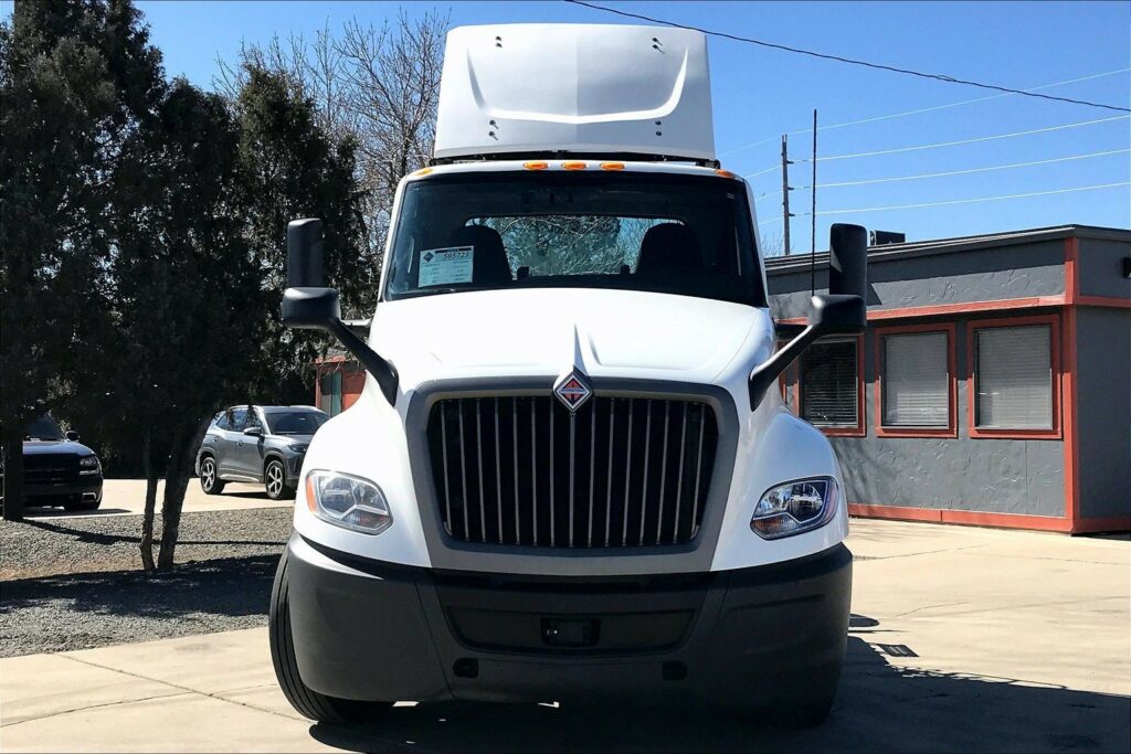 2021 CUM LT625 6×4 Day Cab