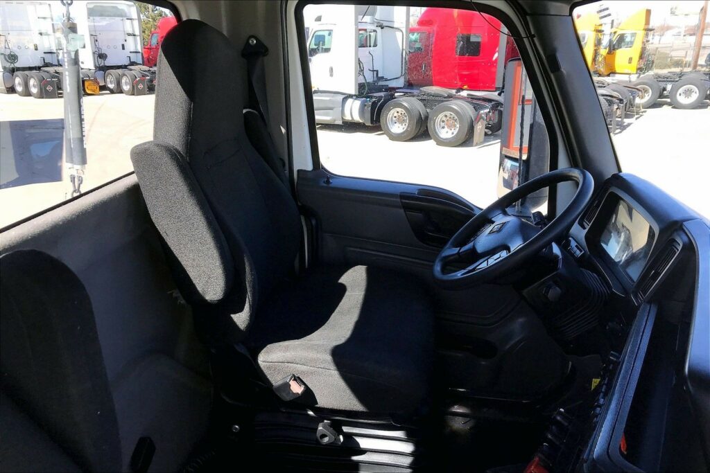 2021 CUM LT625 6×4 Day Cab