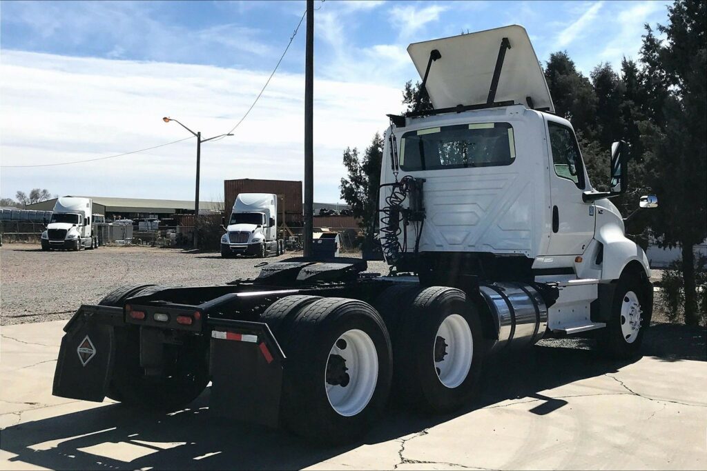 2021 CUM LT625 6×4 Day Cab