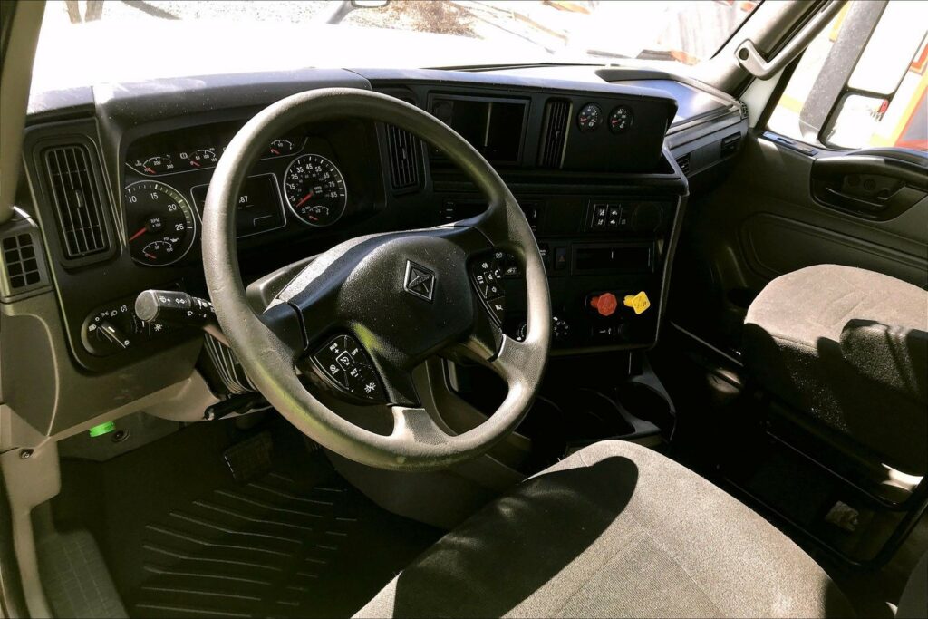 2021 CUM LT625 6×4 Day Cab