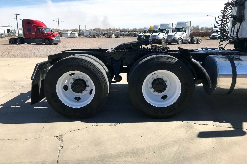 2021 CUM LT625 6×4 Day Cab