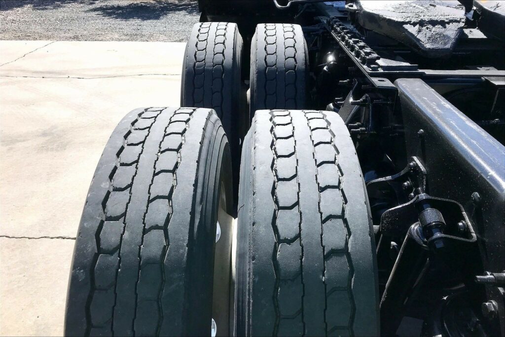 2021 CUM LT625 6×4 Day Cab