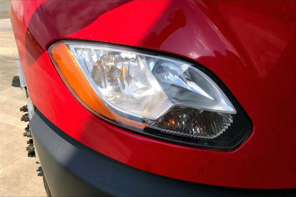 2021 CUM LT625 6×4 Sleeper