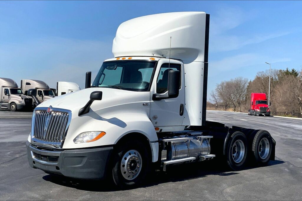 2020 CUM LT625 6×4 Day Cab