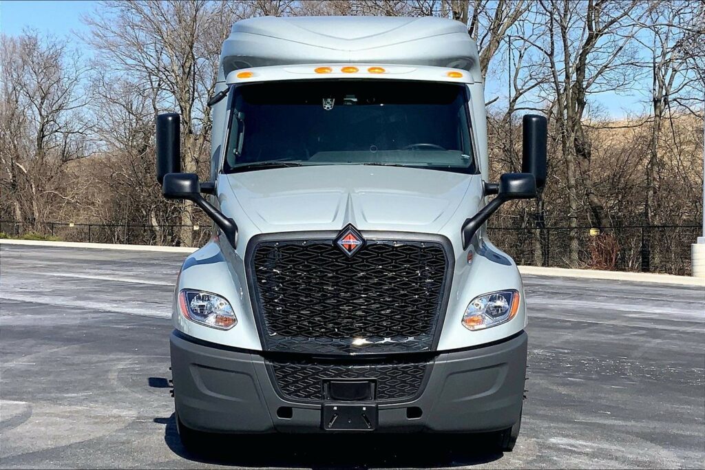 2026 INT LT625 6X4 Sleeper