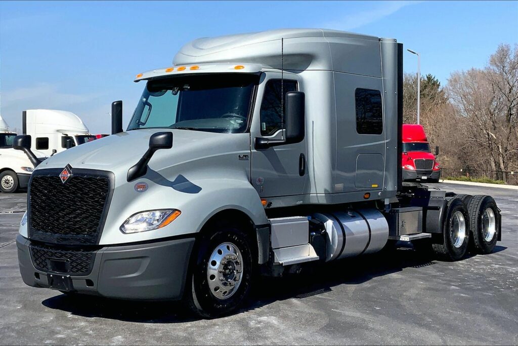 2026 INT LT625 6X4 Sleeper