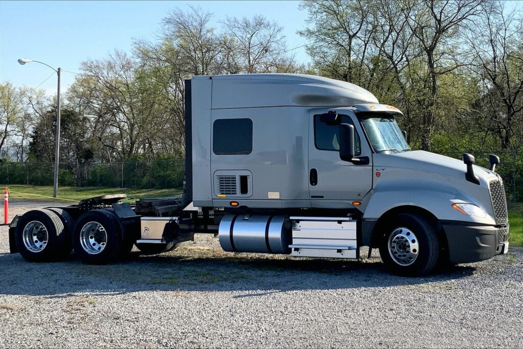 2026 INT LT625 6X4 Sleeper