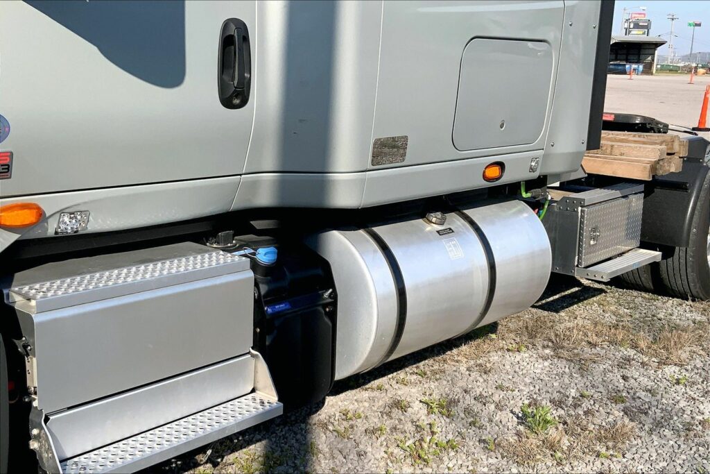 2026 INT LT625 6X4 Sleeper