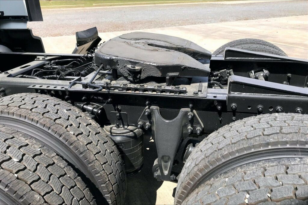 2023 INT LT625 6×4 Sleeper