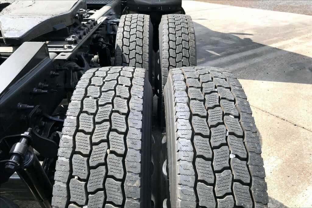 2023 INT LT625 6×4 Sleeper