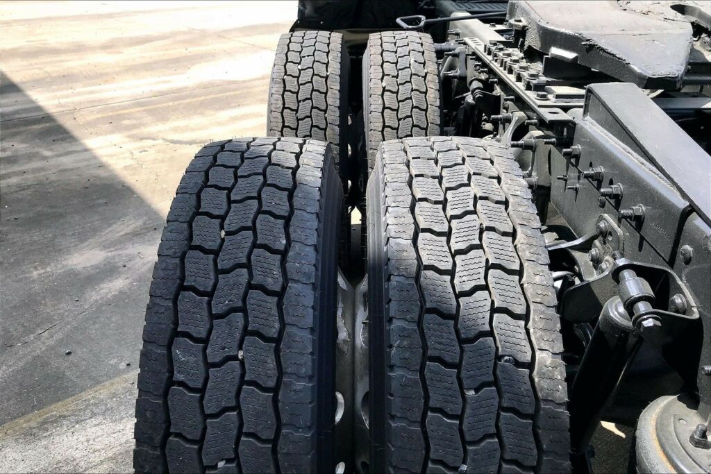 2023 INT LT625 6×4 Sleeper