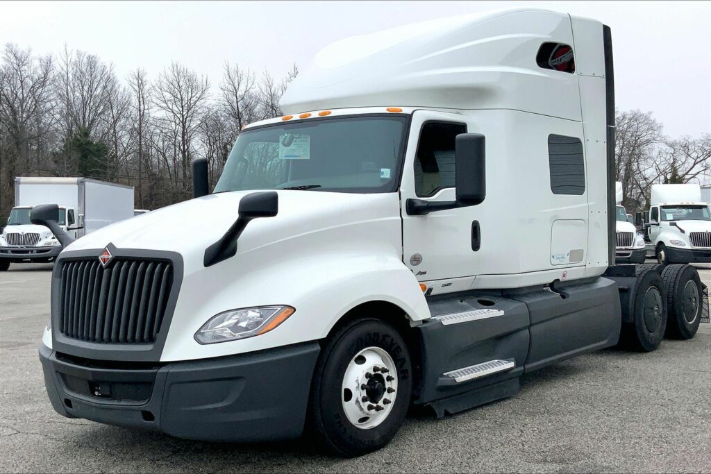 2021 INT LT625 6×4 Sleeper