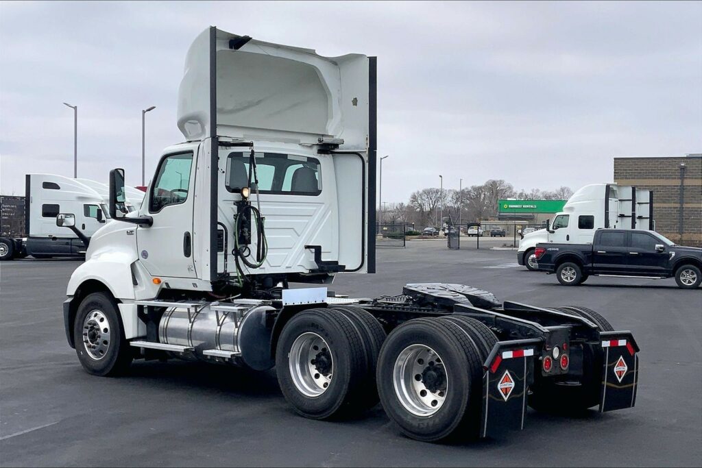 2020 INT LT625 6×4 Day Cab