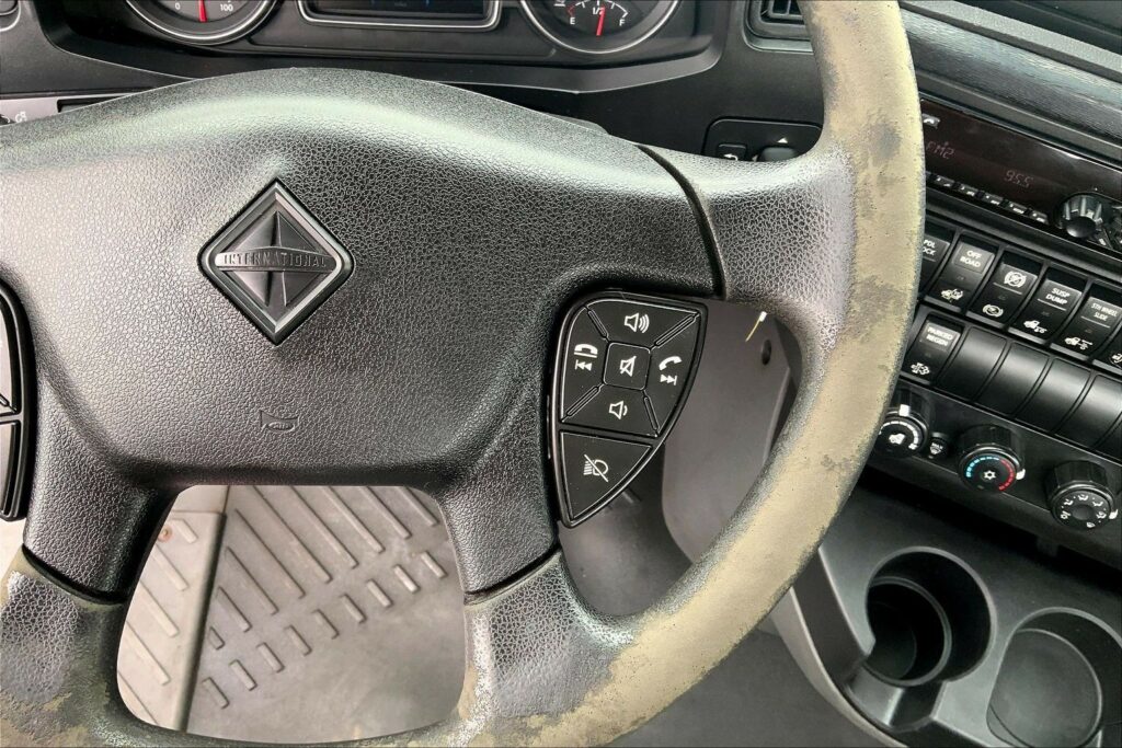 2020 INT LT625 6×4 Day Cab