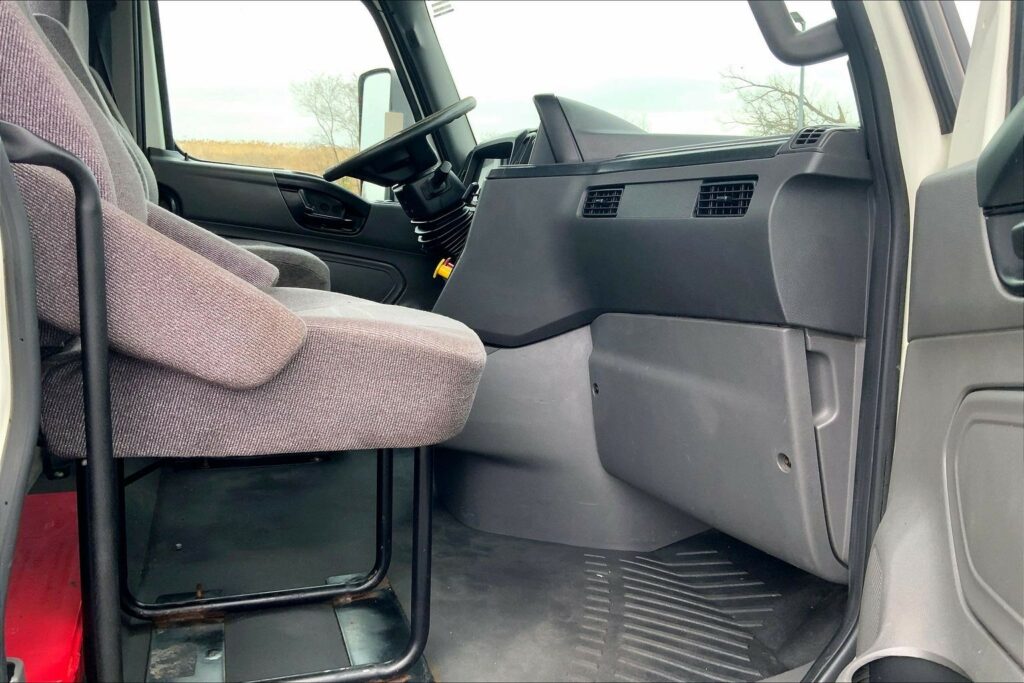 2020 INT LT625 6×4 Day Cab