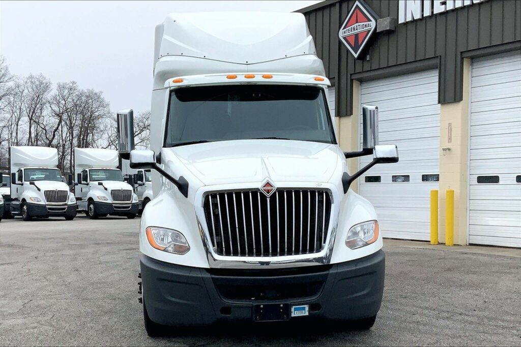 2020 INT LT625 6×4 Sleeper