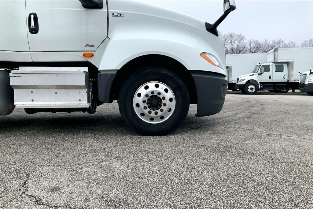 2020 INT LT625 6×4 Sleeper