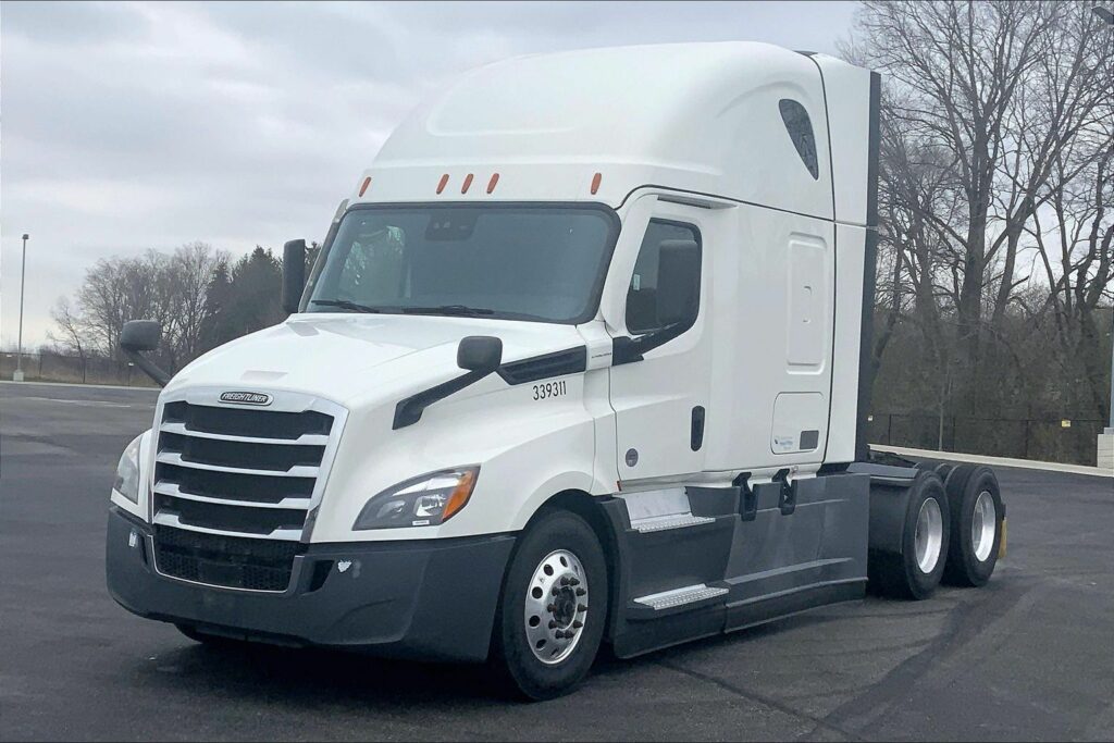 2021 FRG CASCADIA Sleeper