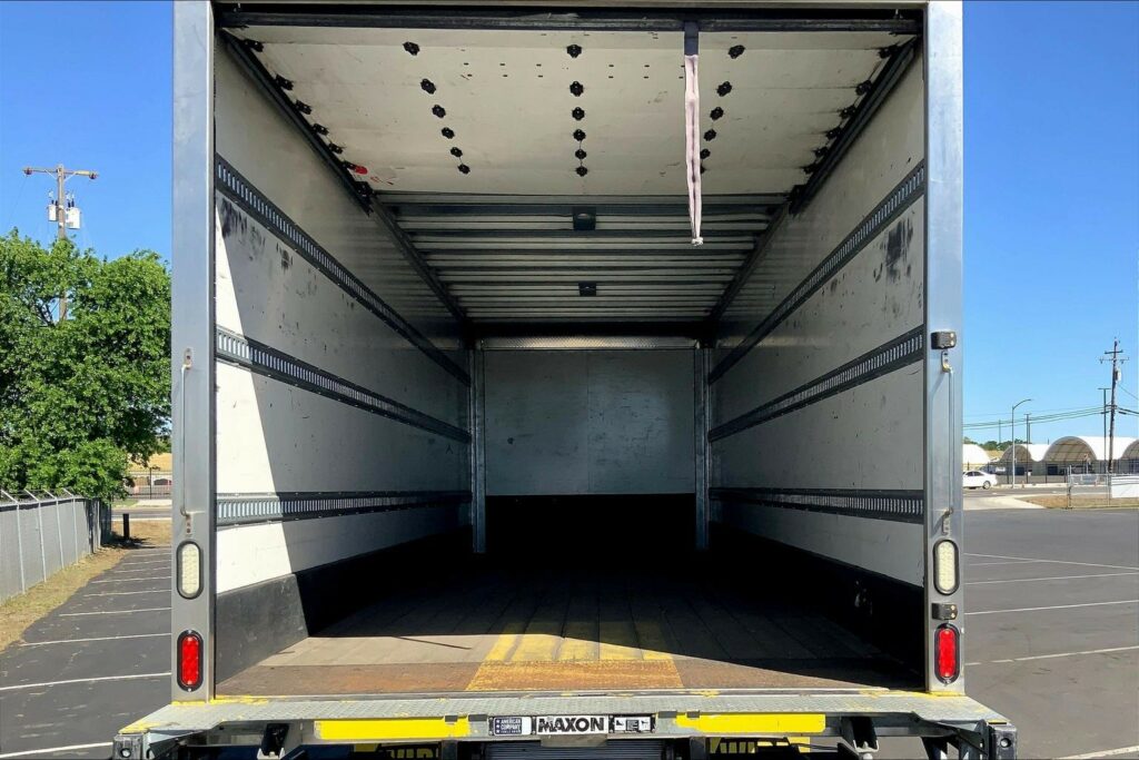 2021 CUM MV607 Medium Conventional