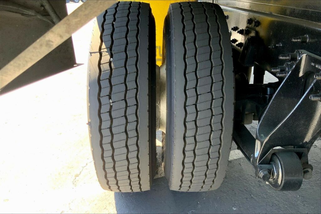 2021 CUM MV607 Medium Conventional