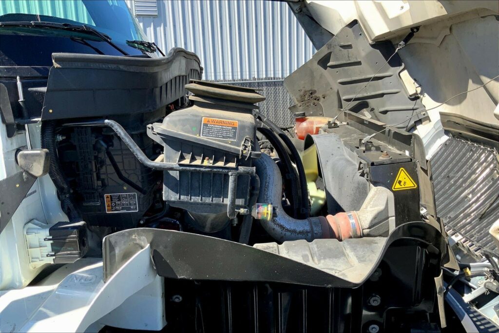 2021 CUM MV607 Medium Conventional