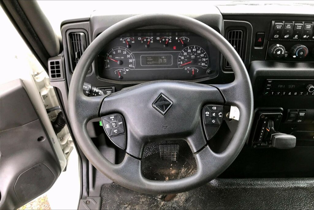 2021 CUM MV607 Medium Conventional