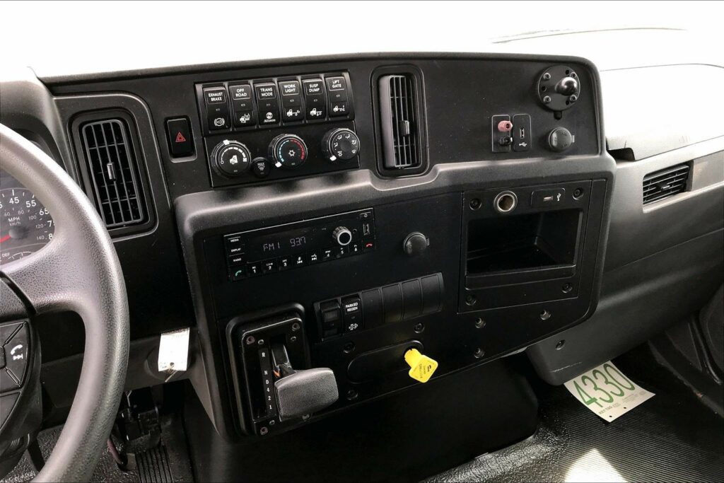 2021 CUM MV607 Medium Conventional