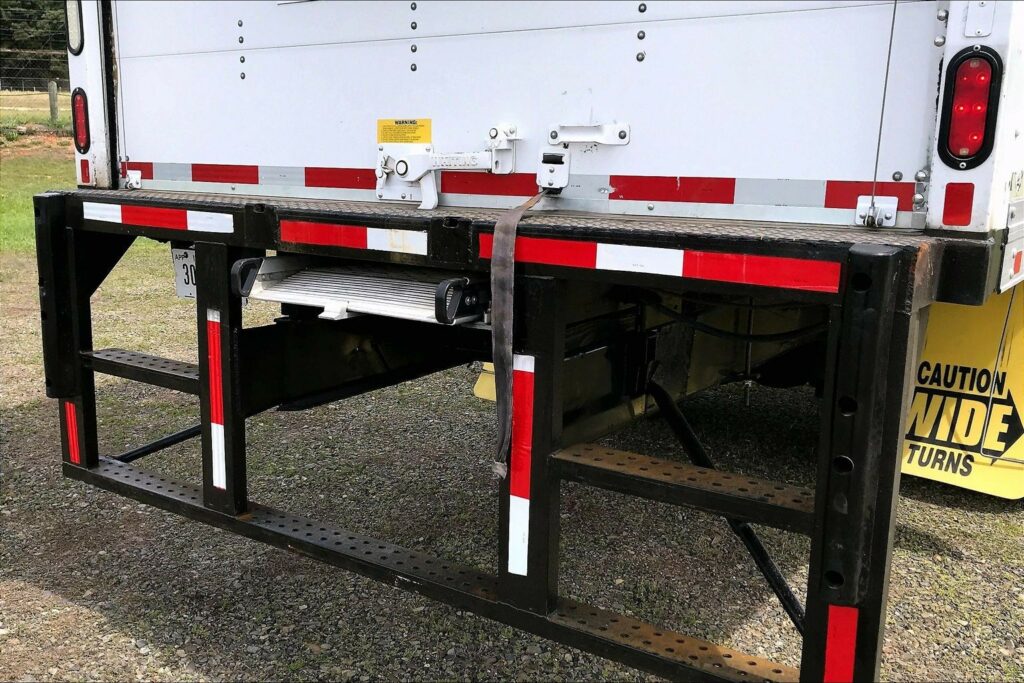 2021 CUM MV607 Medium Conventional