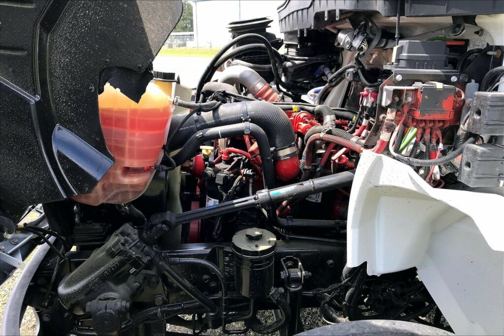 2021 CUM MV607 Medium Conventional