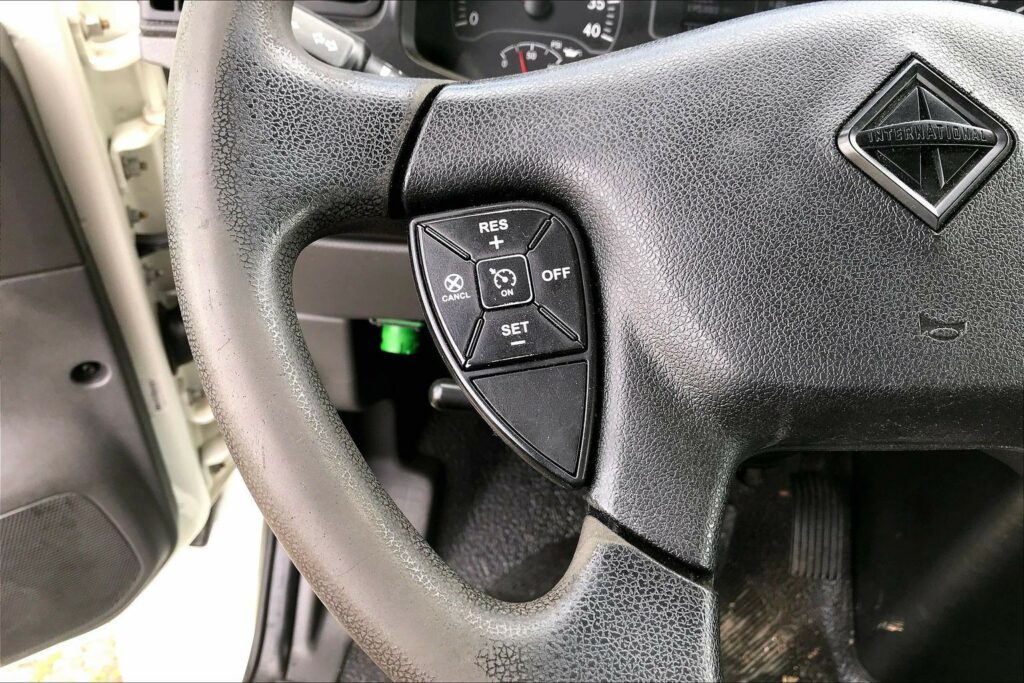 2021 CUM MV607 Medium Conventional